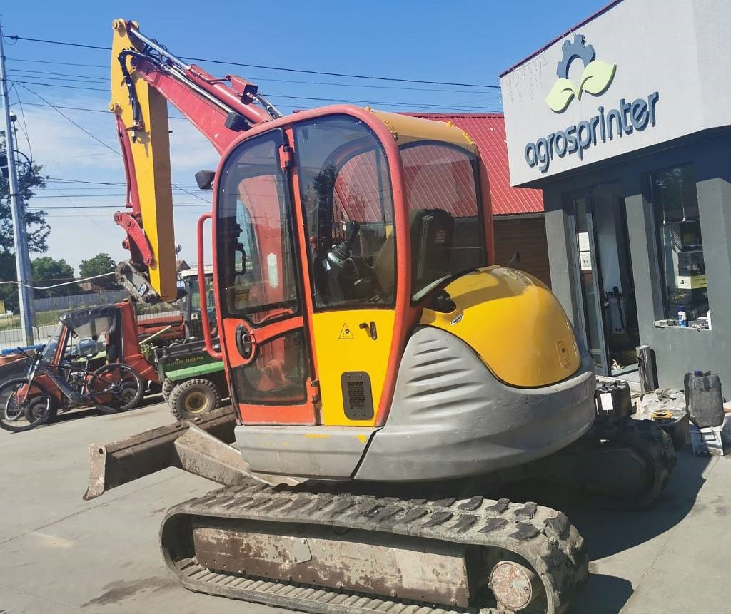 JCB 8050 - Mini escavadeira: foto 2 JCB 8050 - Mini escavadeira: foto 2