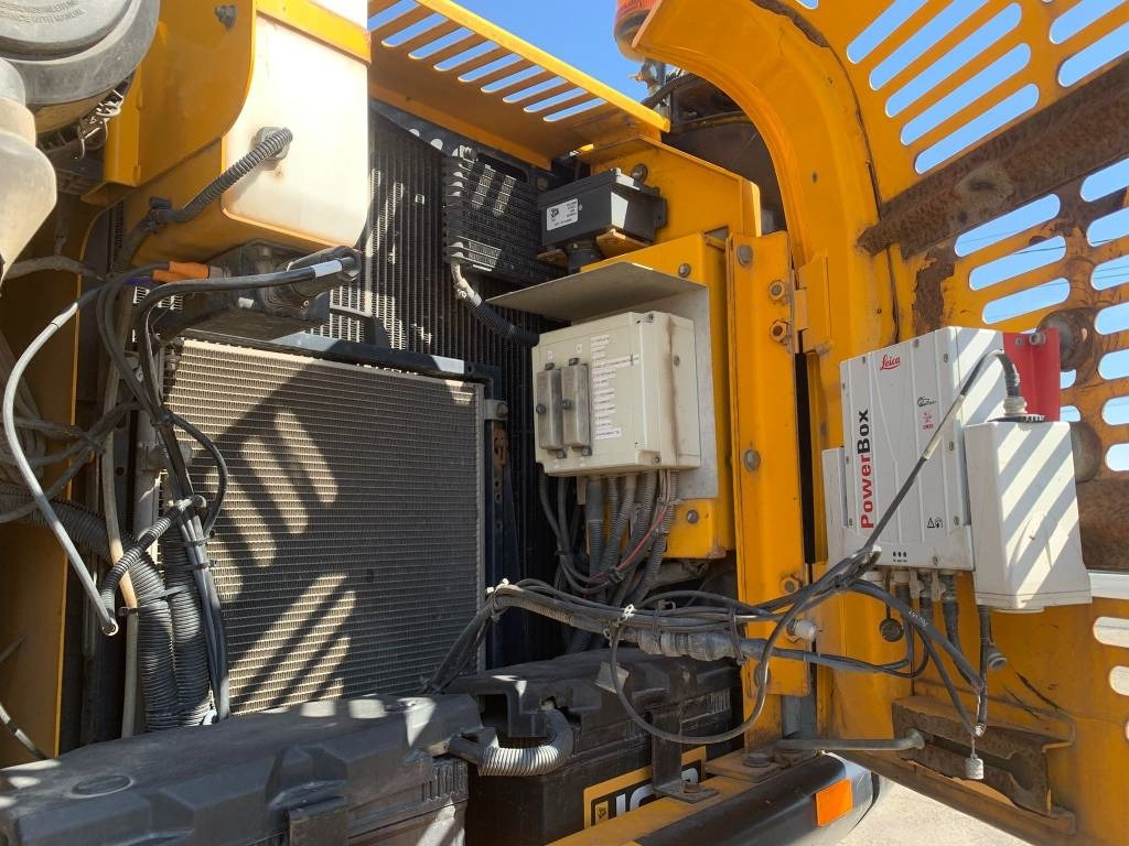 Escavadeira de rodas JCB JS 145 W+Engcon Rototilt+Sistem Laser 2D Leica Ico: foto 12 Escavadeira de rodas JCB JS 145 W+Engcon Rototilt+Sistem Laser 2D Leica Ico: foto 12