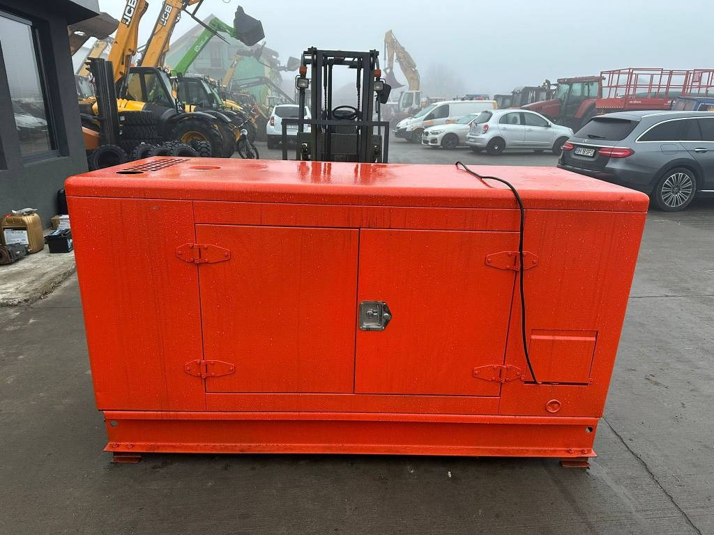 Kawakenki STC30 - Gerador elétrico: foto 1 Kawakenki STC30 - Gerador elétrico: foto 1