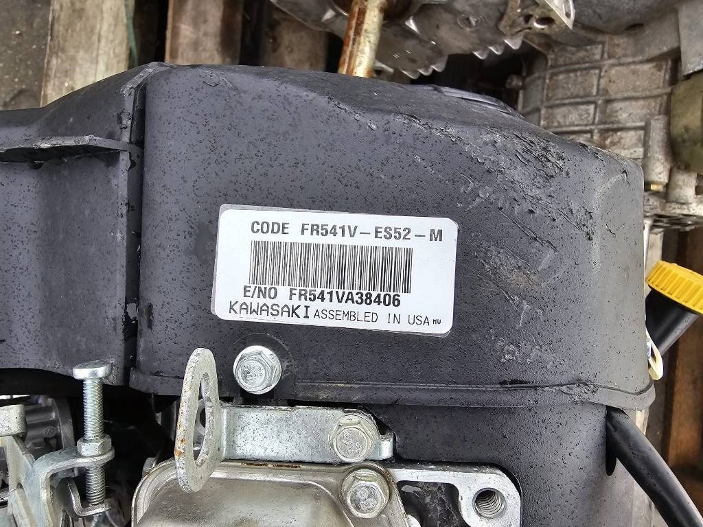 Kawasaki SRB3/P V-0113 ENGINE  - Motor para Máquina de construção: foto 5 Kawasaki SRB3/P V-0113 ENGINE  - Motor para Máquina de construção: foto 5