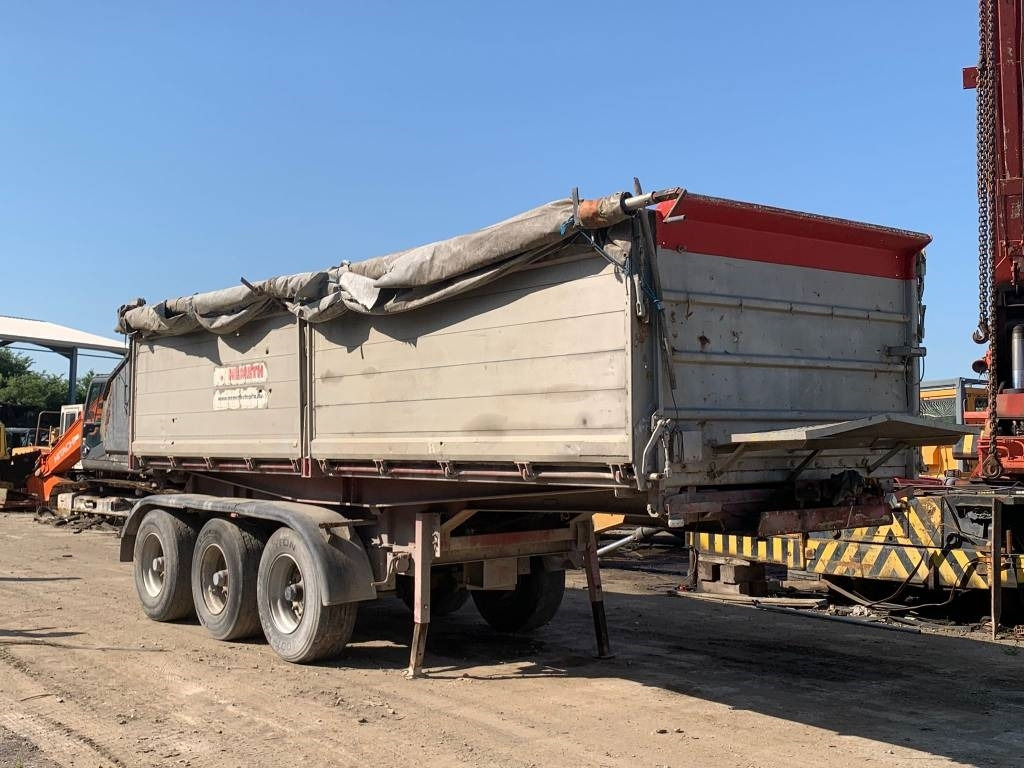 Kögel SK24 - Semi-reboque basculante: foto 1 Kögel SK24 - Semi-reboque basculante: foto 1