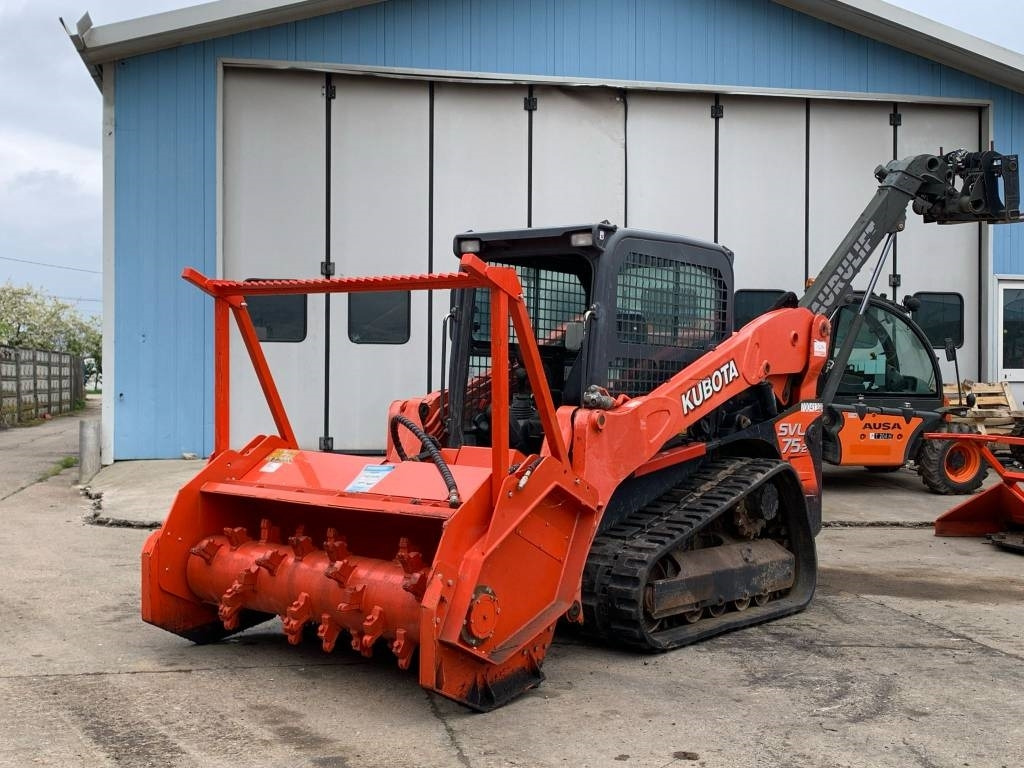 Kubota SVL 75-2+Topcat SSFM81 - Mini pá carregadora de rastos: foto 1 Kubota SVL 75-2+Topcat SSFM81 - Mini pá carregadora de rastos: foto 1