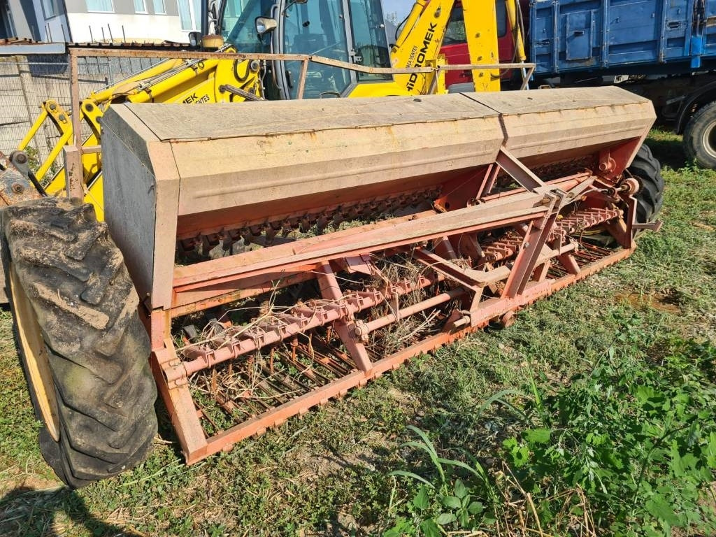 Kuhn 4M  - Semeadora combinada: foto 4 Kuhn 4M  - Semeadora combinada: foto 4