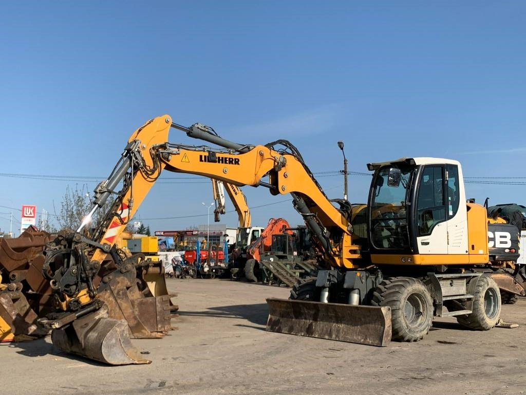 Liebherr A912 Compact+Engcon Rototilt - Escavadeira de rodas: foto 1 Liebherr A912 Compact+Engcon Rototilt - Escavadeira de rodas: foto 1