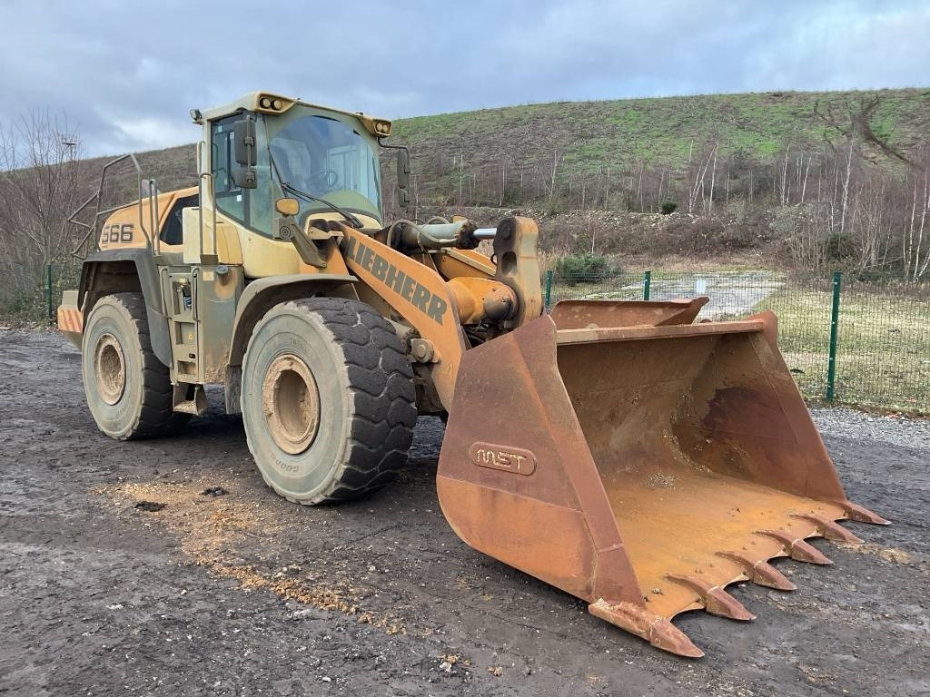 Liebherr L 566 - Pá carregadora de rodas: foto 4 Liebherr L 566 - Pá carregadora de rodas: foto 4