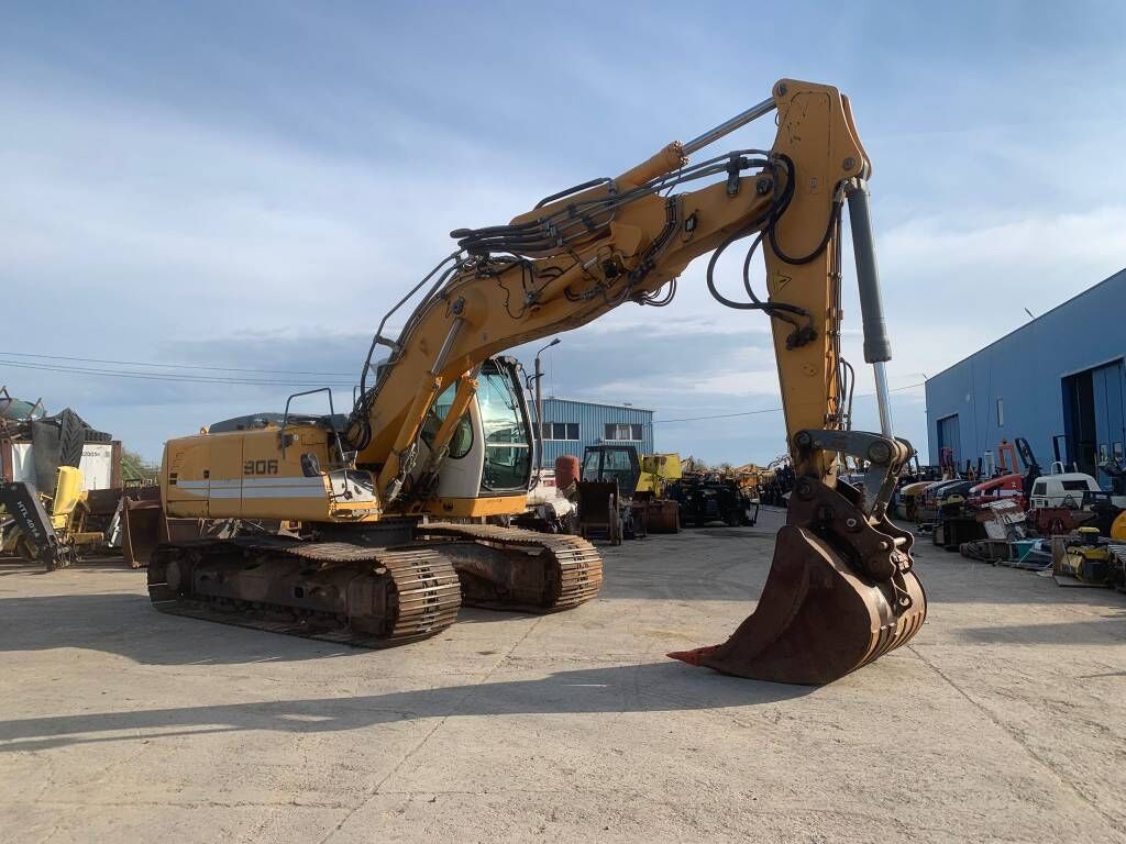 Liebherr R 906 LC - Escavadora de rastos: foto 5 Liebherr R 906 LC - Escavadora de rastos: foto 5