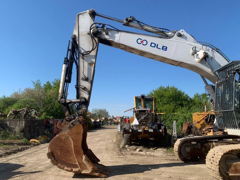 Liebherr R 936 LC Liebherr R 936 LC - Escavadora de rastos: foto 4 Liebherr R 936 LC Liebherr R 936 LC - Escavadora de rastos: foto 4