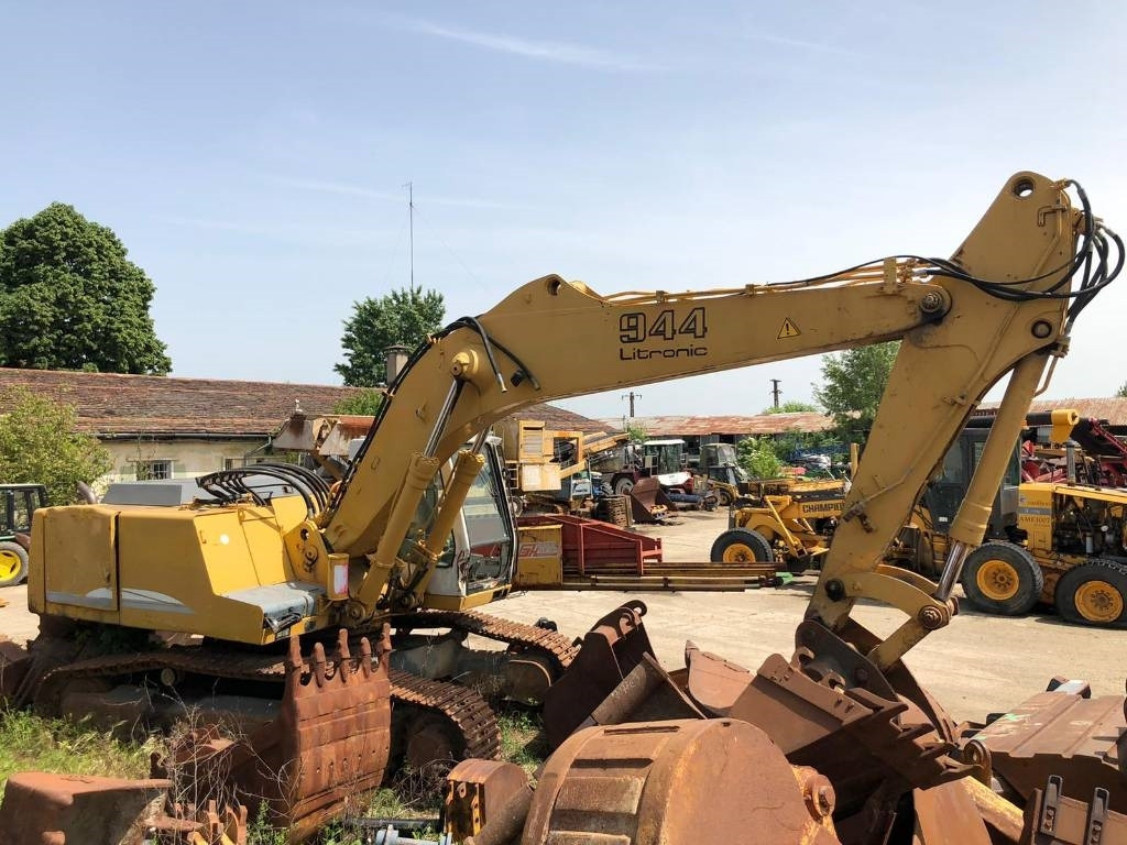 Liebherr R 944 HD S L Litronic FOR PARTS - Escavadora de rastos: foto 1 Liebherr R 944 HD S L Litronic FOR PARTS - Escavadora de rastos: foto 1