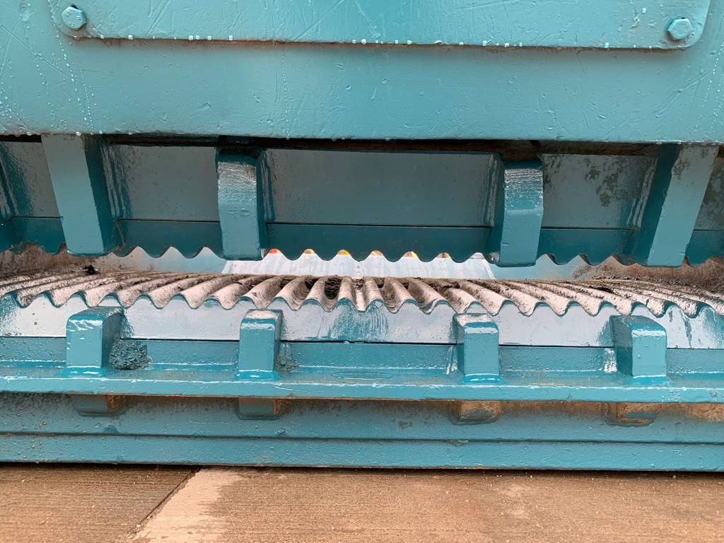 MB Crusher BF 120.4 - Balde para Máquina de construção: foto 3 MB Crusher BF 120.4 - Balde para Máquina de construção: foto 3