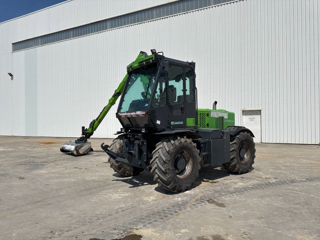 Merlo MM 150 VR - Trator florestal: foto 1 Merlo MM 150 VR - Trator florestal: foto 1