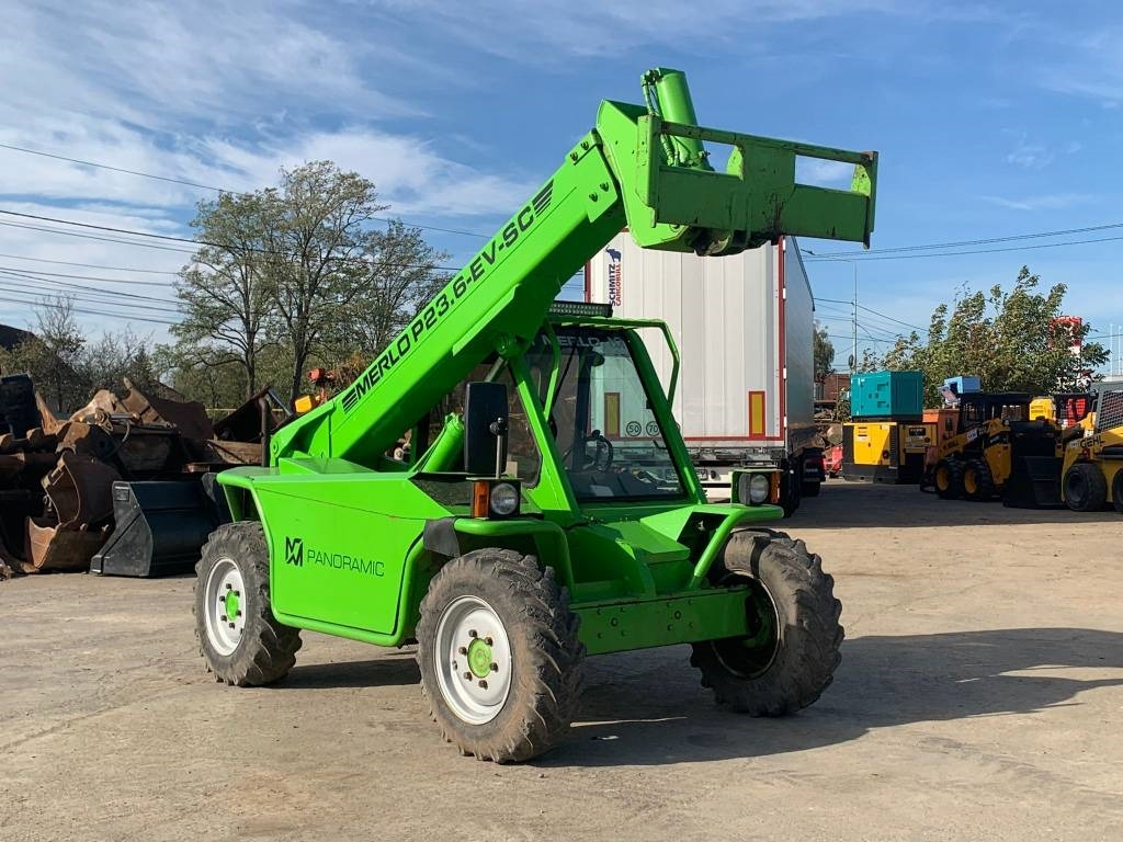 Merlo P23.6 EV-SC - Empilhador telescópico: foto 2 Merlo P23.6 EV-SC - Empilhador telescópico: foto 2