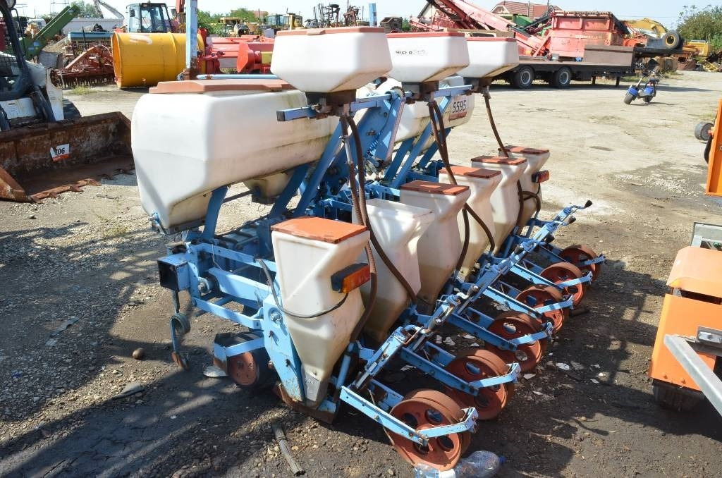 Monosem NG PLUS 6  - Semeadora de precisão: foto 3 Monosem NG PLUS 6  - Semeadora de precisão: foto 3