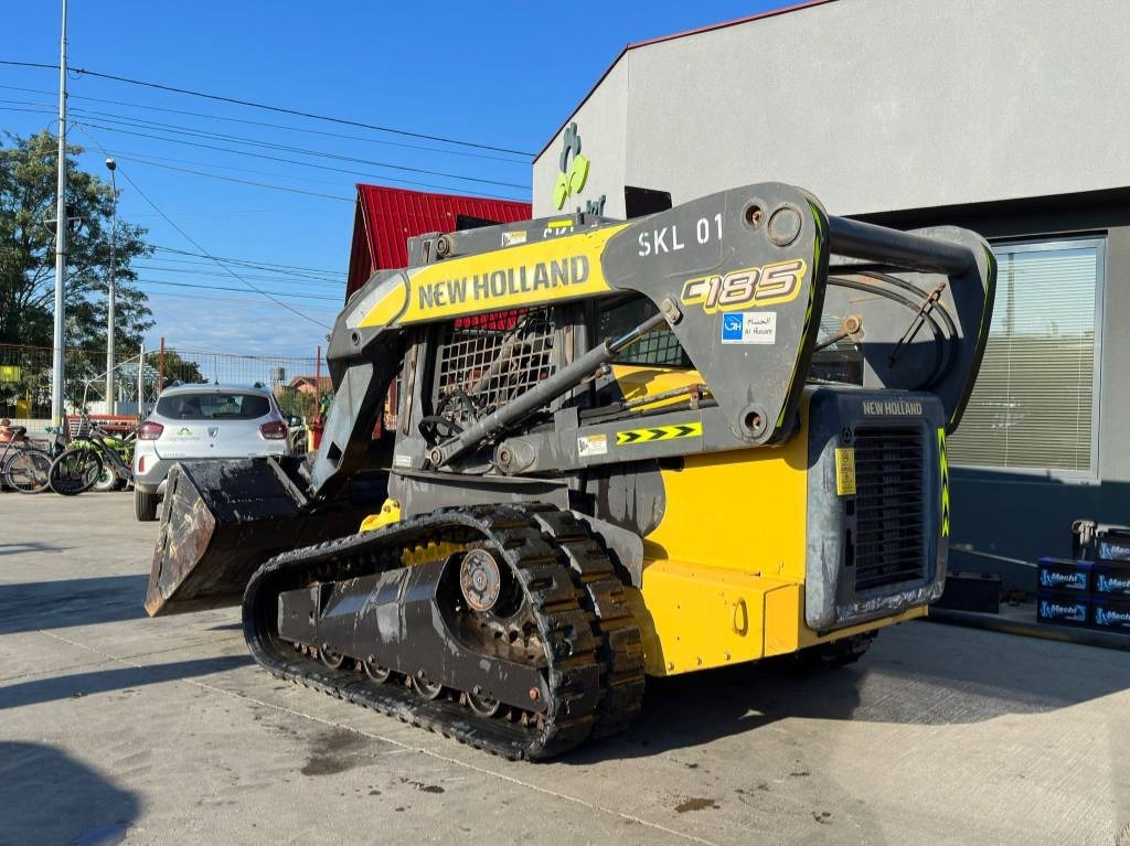 New Holland C 185 - Mini pá carregadora de rastos: foto 3 New Holland C 185 - Mini pá carregadora de rastos: foto 3