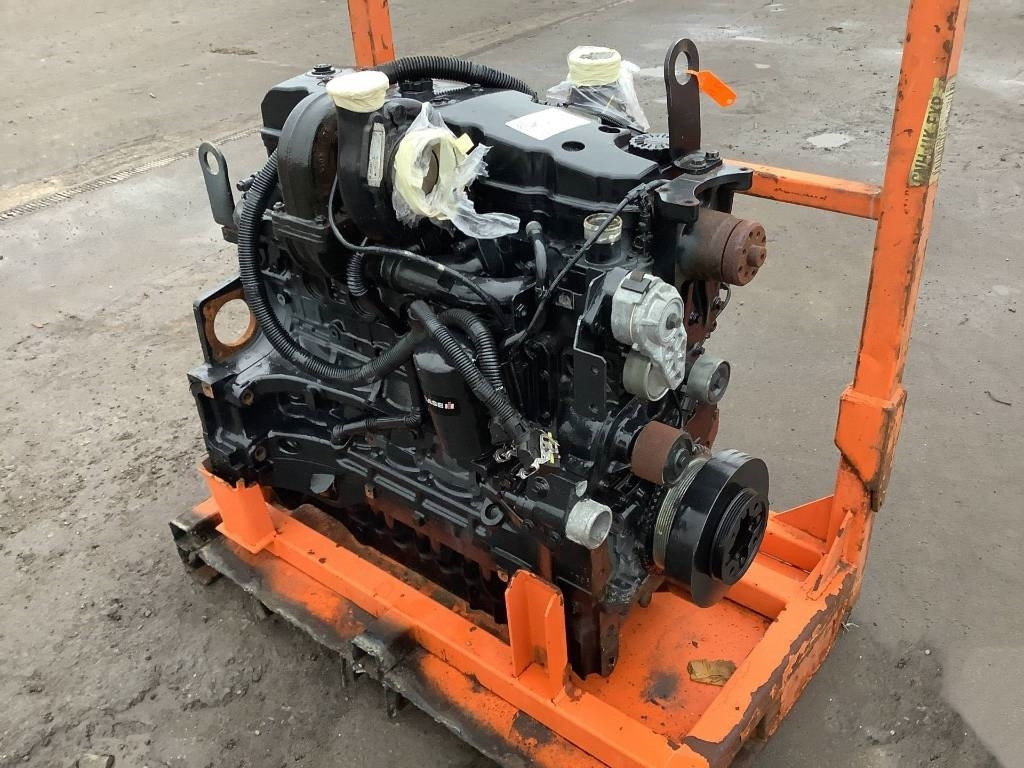 New Holland F4DFE613J*A0002 - Motor para Máquina de construção: foto 1 New Holland F4DFE613J*A0002 - Motor para Máquina de construção: foto 1