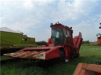 New Idea 802  - Ceifeira debulhadora: foto 1 New Idea 802  - Ceifeira debulhadora: foto 1