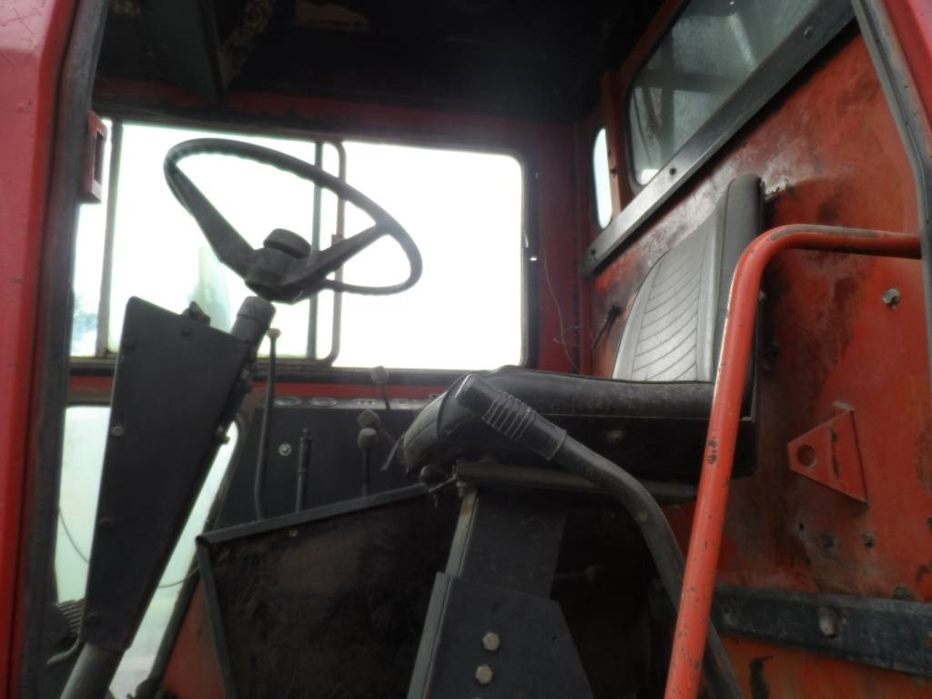 New Idea 802  - Ceifeira debulhadora: foto 5 New Idea 802  - Ceifeira debulhadora: foto 5