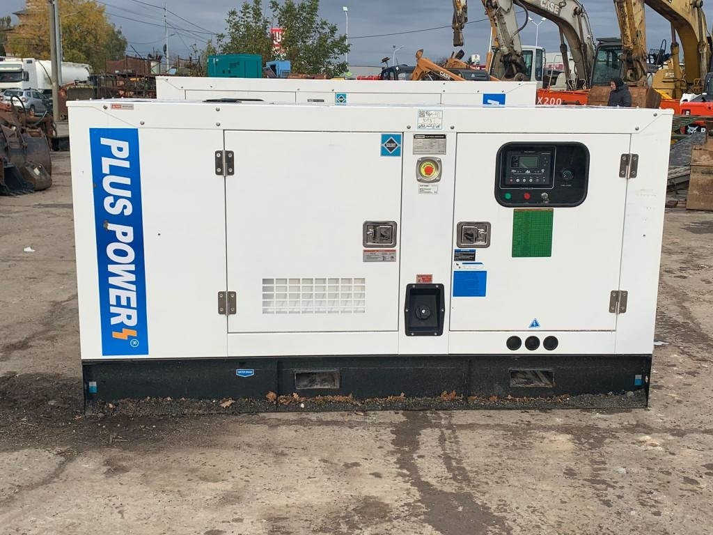 Plus Power GF2-100 - Gerador elétrico: foto 2 Plus Power GF2-100 - Gerador elétrico: foto 2
