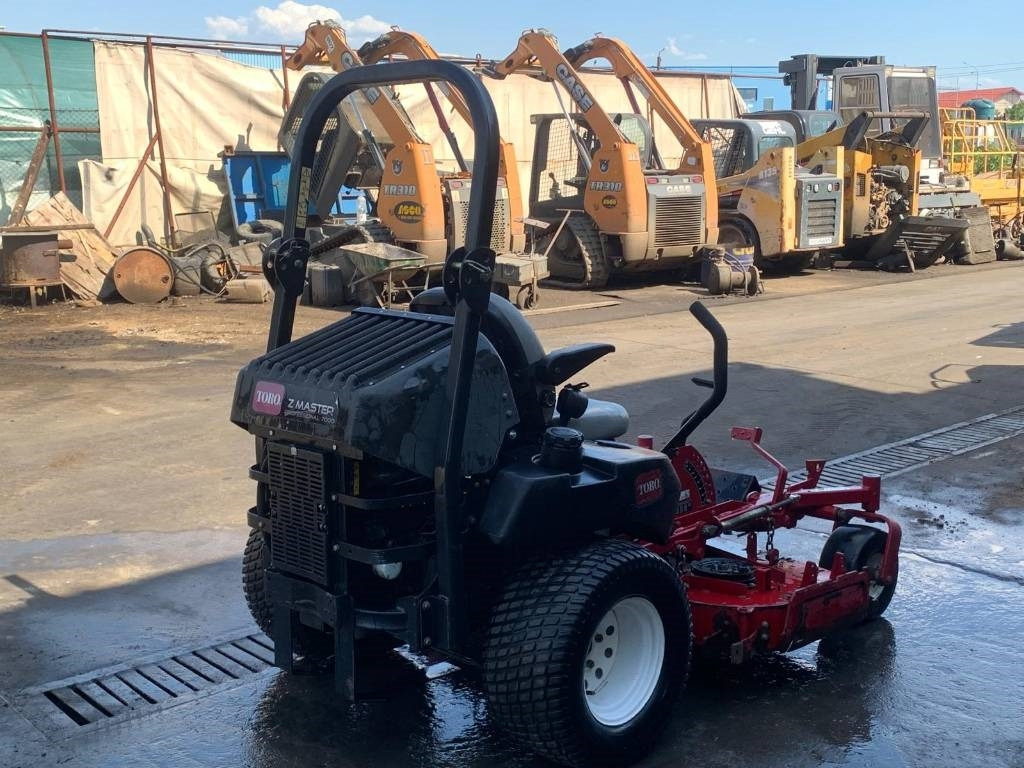 Toro Z MASTER PROFESSIONAL 7000 - Cortador de grama: foto 4 Toro Z MASTER PROFESSIONAL 7000 - Cortador de grama: foto 4