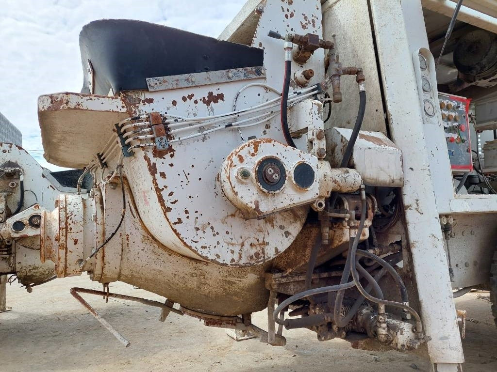 Utranazz SCM80C - Bomba de betão estacionária: foto 4 Utranazz SCM80C - Bomba de betão estacionária: foto 4