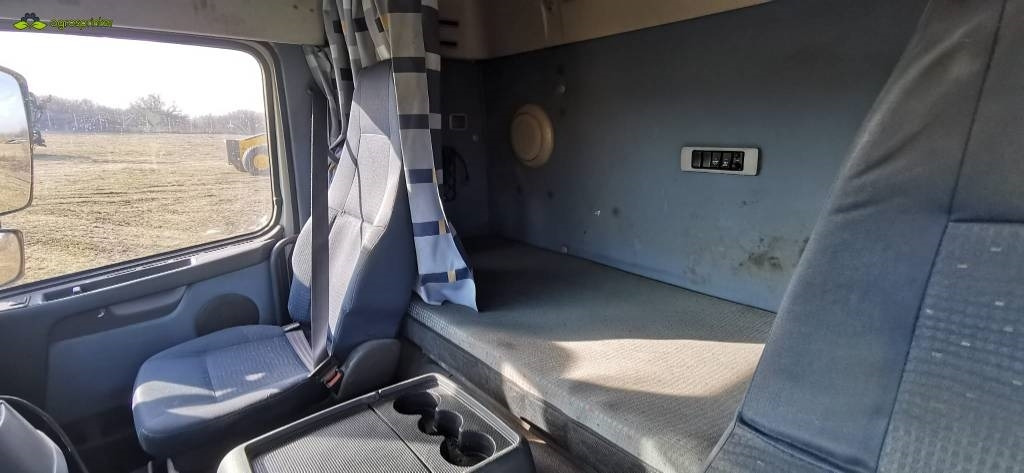 Locação financeira de Volvo FM12 420  Volvo FM12 420: foto 6