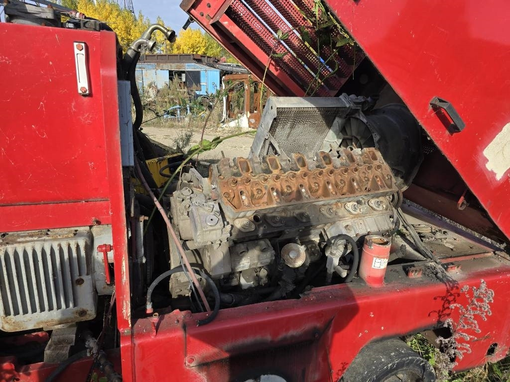 Wirtgen W 600 DC FOR PARTS - Acabadora: foto 5 Wirtgen W 600 DC FOR PARTS - Acabadora: foto 5