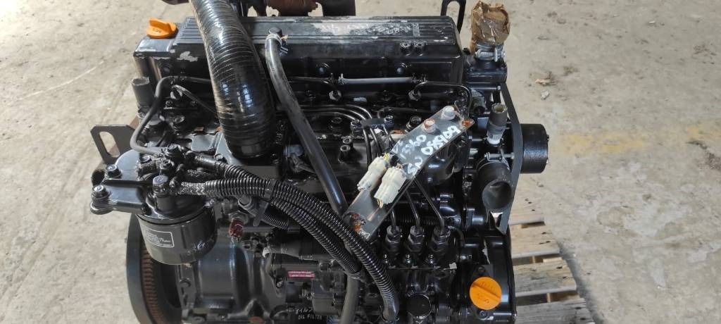 Yanmar 4TNE100 - Motor para Máquina agrícola: foto 3 Yanmar 4TNE100 - Motor para Máquina agrícola: foto 3