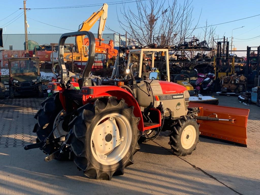 Yanmar RS27 - Trator: foto 3 Yanmar RS27 - Trator: foto 3