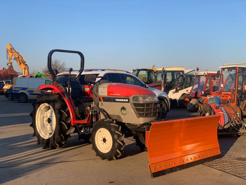 Yanmar RS27 - Trator: foto 1 Yanmar RS27 - Trator: foto 1