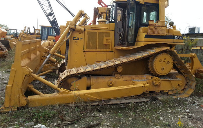 Caterpillar CAT D6H - Buldôzer: foto 1 Caterpillar CAT D6H - Buldôzer: foto 1