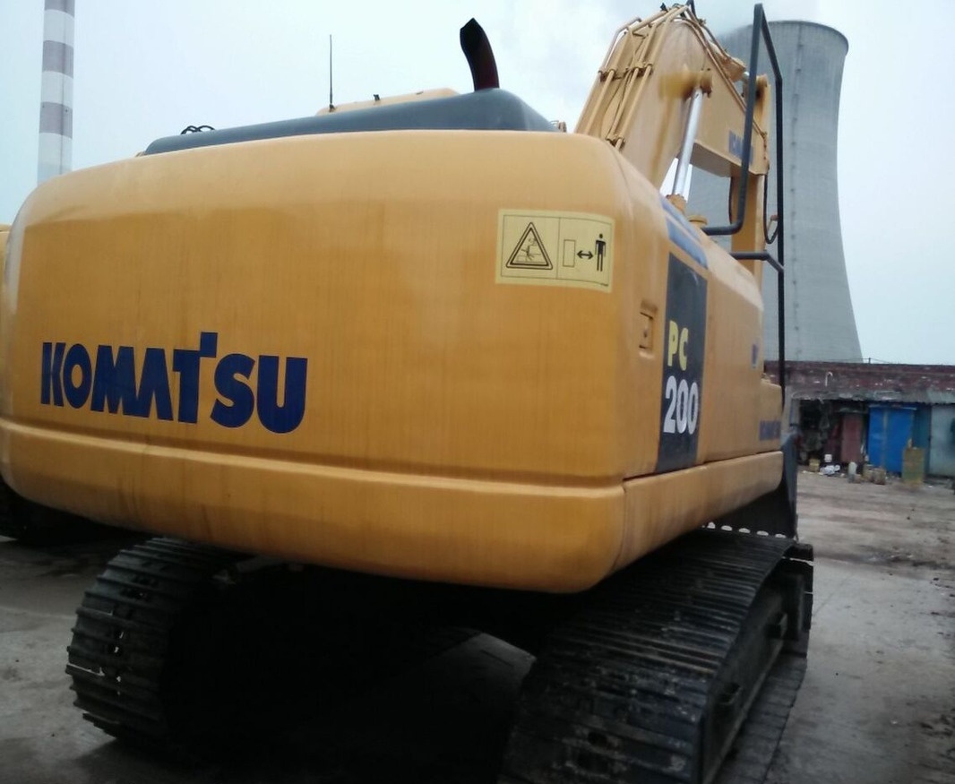Komatsu PC200-7 - Escavadora de rastos: foto 1 Komatsu PC200-7 - Escavadora de rastos: foto 1