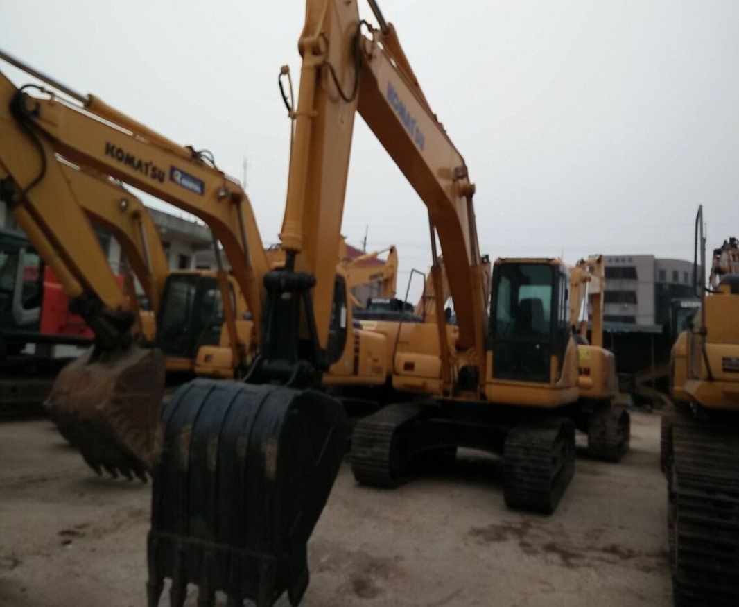 Komatsu PC200-7 - Escavadora de rastos: foto 5 Komatsu PC200-7 - Escavadora de rastos: foto 5