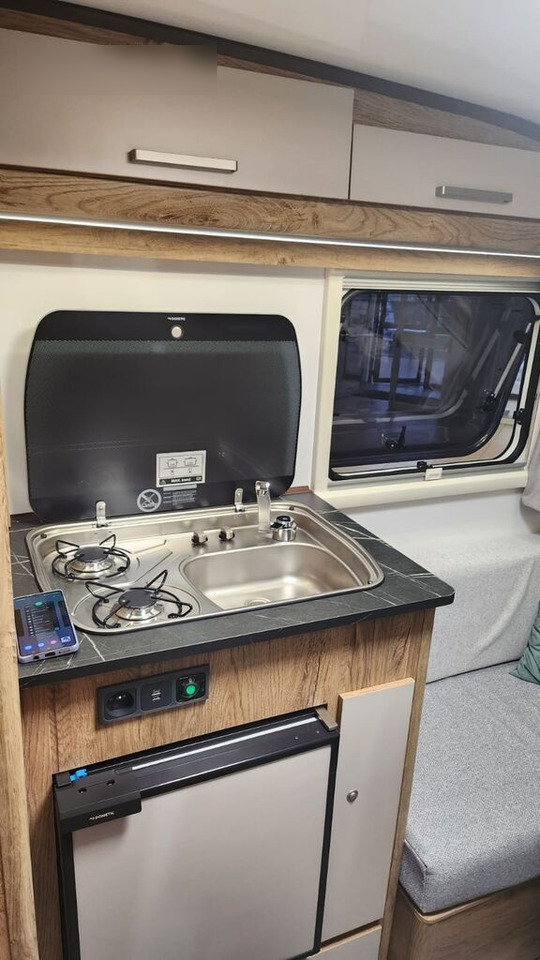 Niewiadów NEW SPORT 4 kemping 4 osoby camping for 4 people 750kg - Caravana: foto 5 Niewiadów NEW SPORT 4 kemping 4 osoby camping for 4 people 750kg - Caravana: foto 5