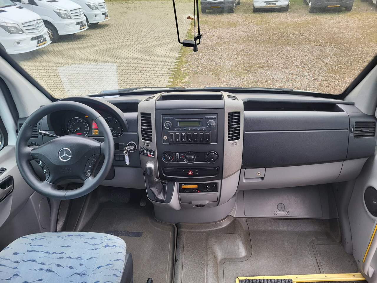 Mercedes-Benz Sprinter 518 CDI - 24 places + standing - Minibus, Furgão de passageiros: foto 5 Mercedes-Benz Sprinter 518 CDI - 24 places + standing - Minibus, Furgão de passageiros: foto 5