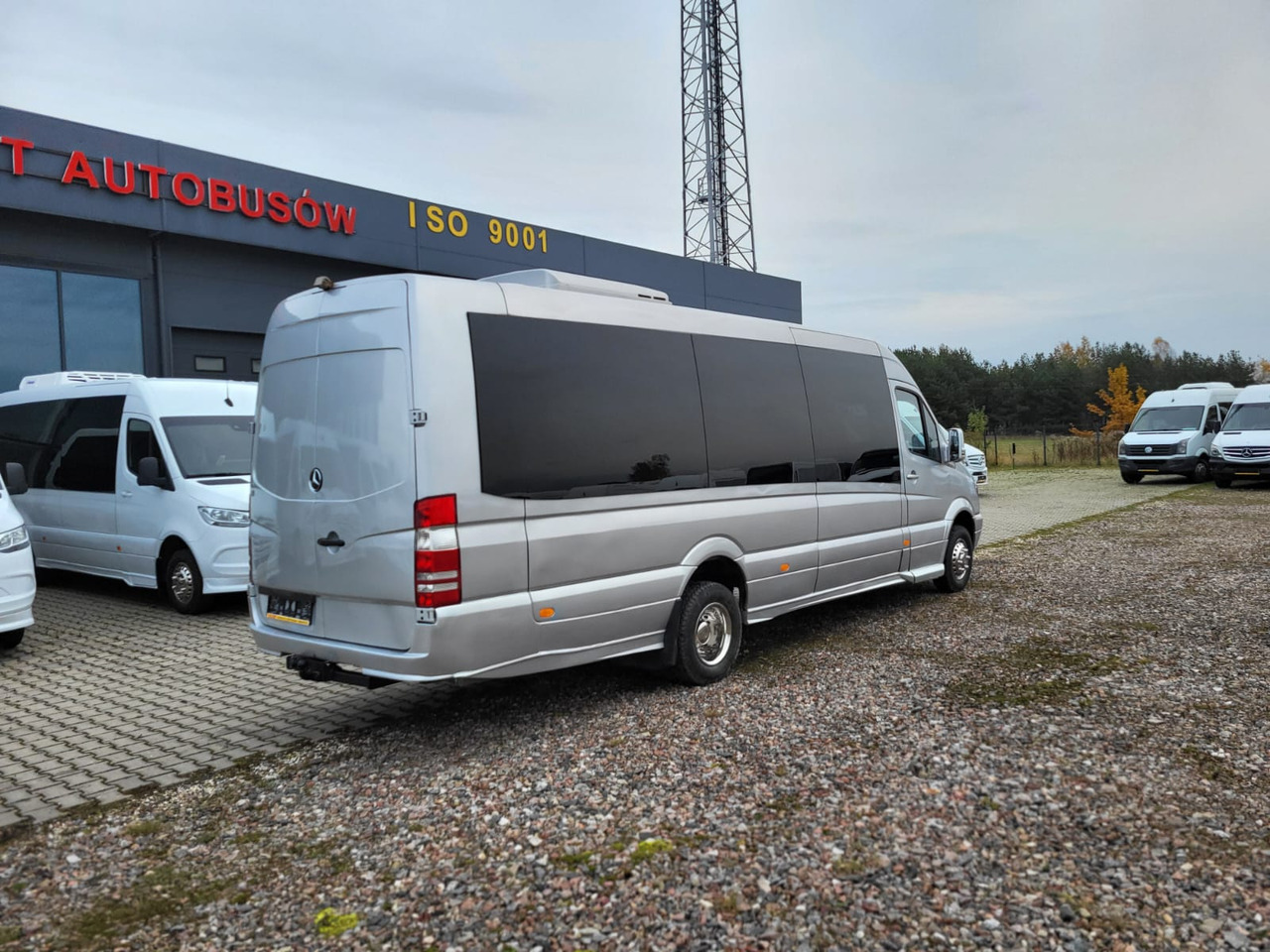 Mercedes-Benz Sprinter 519 CDI 24 places + 4 standing - Ônibus suburbano: foto 5 Mercedes-Benz Sprinter 519 CDI 24 places + 4 standing - Ônibus suburbano: foto 5