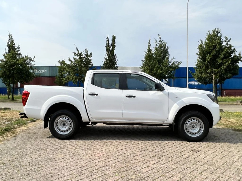 Nissan Navara 4x4 - 22 UNITS - 2.5 D Double Cab - XE - EURO 2 - NEW!! READY FOR WORK!!! - Pick-up, Carrinha cabine dupla: foto 5 Nissan Navara 4x4 - 22 UNITS - 2.5 D Double Cab - XE - EURO 2 - NEW!! READY FOR WORK!!! - Pick-up, Carrinha cabine dupla: foto 5