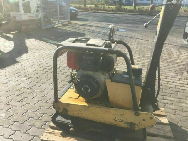 Bomag BPR 60/52D Rüttelplatte - Placas vibratórias: foto 1 Bomag BPR 60/52D Rüttelplatte - Placas vibratórias: foto 1