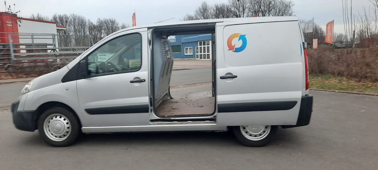 Fiat Scudo Klima 2xSchiebetür - Furgão compacto: foto 3 Fiat Scudo Klima 2xSchiebetür - Furgão compacto: foto 3