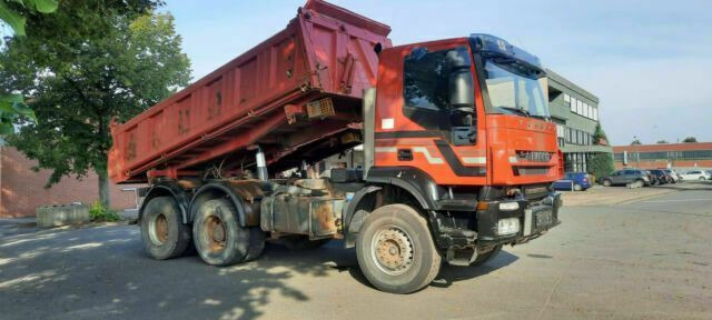 Iveco 260AD500PS 6x4 Blatt/Blatt AHK Retarder - Camião basculante: foto 3 Iveco 260AD500PS 6x4 Blatt/Blatt AHK Retarder - Camião basculante: foto 3