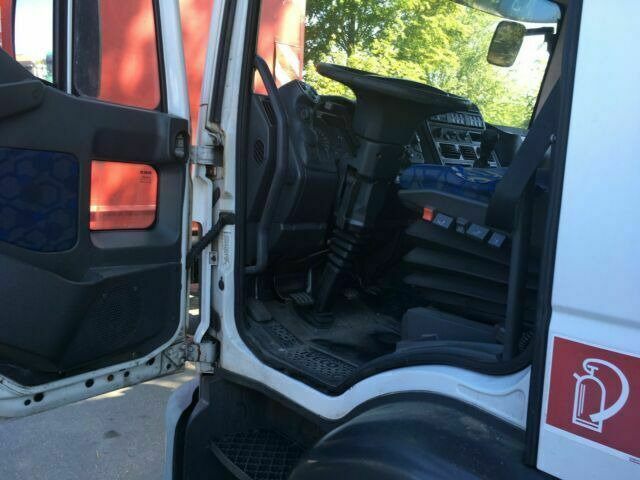 Iveco ML120 E22 Kühlkoffer LBW Deutsche Maschine - Camião frigorífico: foto 5 Iveco ML120 E22 Kühlkoffer LBW Deutsche Maschine - Camião frigorífico: foto 5