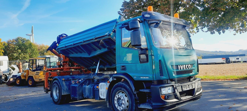 Iveco ML180E28K 4x2 mit Kran/Funk/Greifer - Camião basculante, Camião grua: foto 4 Iveco ML180E28K 4x2 mit Kran/Funk/Greifer - Camião basculante, Camião grua: foto 4
