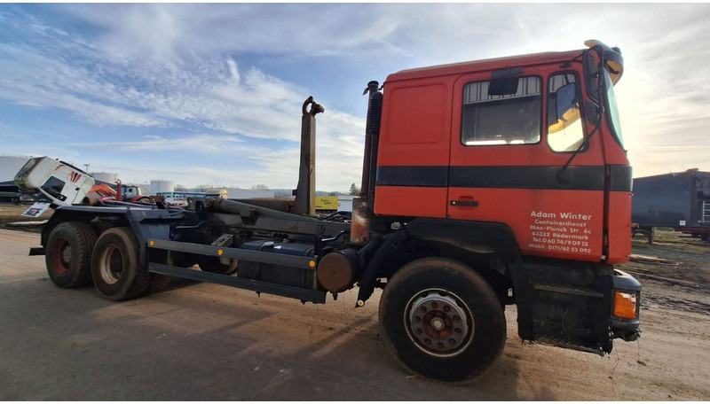 MAN 26.272 K Abroller Blatt/Blatt 6x4 - Camião polibenne: foto 5 MAN 26.272 K Abroller Blatt/Blatt 6x4 - Camião polibenne: foto 5