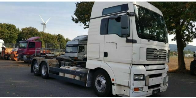MAN 26.440 TGA BDF 6x2 German Truck - Camião chassi: foto 3 MAN 26.440 TGA BDF 6x2 German Truck - Camião chassi: foto 3