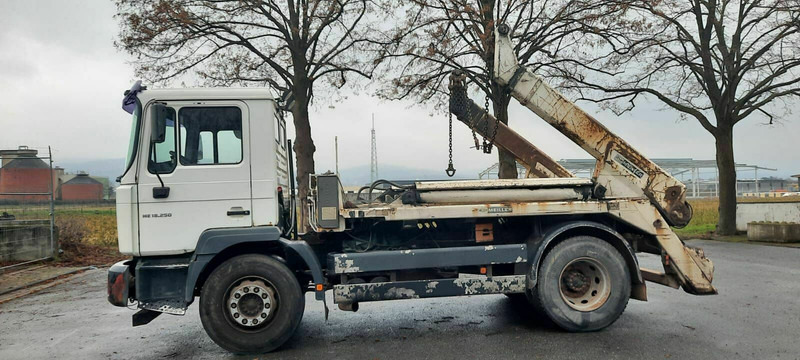 MAN ME 18.250PS Absetzkipper Meiller/Aufbau /Tele - Camião multibenne: foto 3 MAN ME 18.250PS Absetzkipper Meiller/Aufbau /Tele - Camião multibenne: foto 3