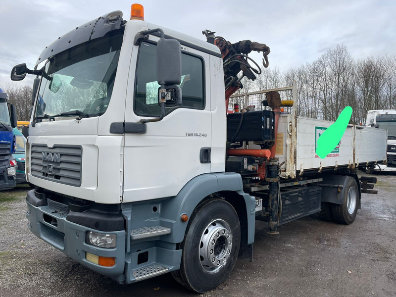 MAN TGM 18.240PS 4x2 3.S-Kipper mit Kran - Camião basculante, Camião grua: foto 1 MAN TGM 18.240PS 4x2 3.S-Kipper mit Kran - Camião basculante, Camião grua: foto 1