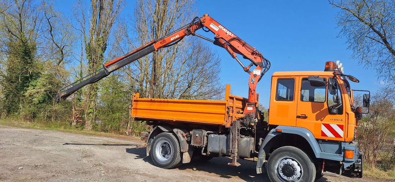 MAN TGM 18.240PS 4x4 3.S-Kipper mit Kran - Camião basculante, Camião grua: foto 3 MAN TGM 18.240PS 4x4 3.S-Kipper mit Kran - Camião basculante, Camião grua: foto 3