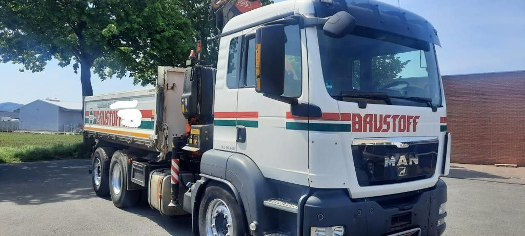 MAN TGS 26.400 Kipper Mit Kran/Funk - Camião basculante, Camião grua: foto 2 MAN TGS 26.400 Kipper Mit Kran/Funk - Camião basculante, Camião grua: foto 2
