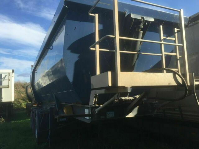 Meiller Kipper 26 Kubik - Semi-reboque basculante: foto 2 Meiller Kipper 26 Kubik - Semi-reboque basculante: foto 2