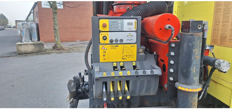 Camião de caixa aberta/ Plataforma, Camião grua Mercedes-Benz 2636 Axor 3-Achser 6x2 mit Kran PK14002+Funk: foto 20 Camião de caixa aberta/ Plataforma, Camião grua Mercedes-Benz 2636 Axor 3-Achser 6x2 mit Kran PK14002+Funk: foto 20