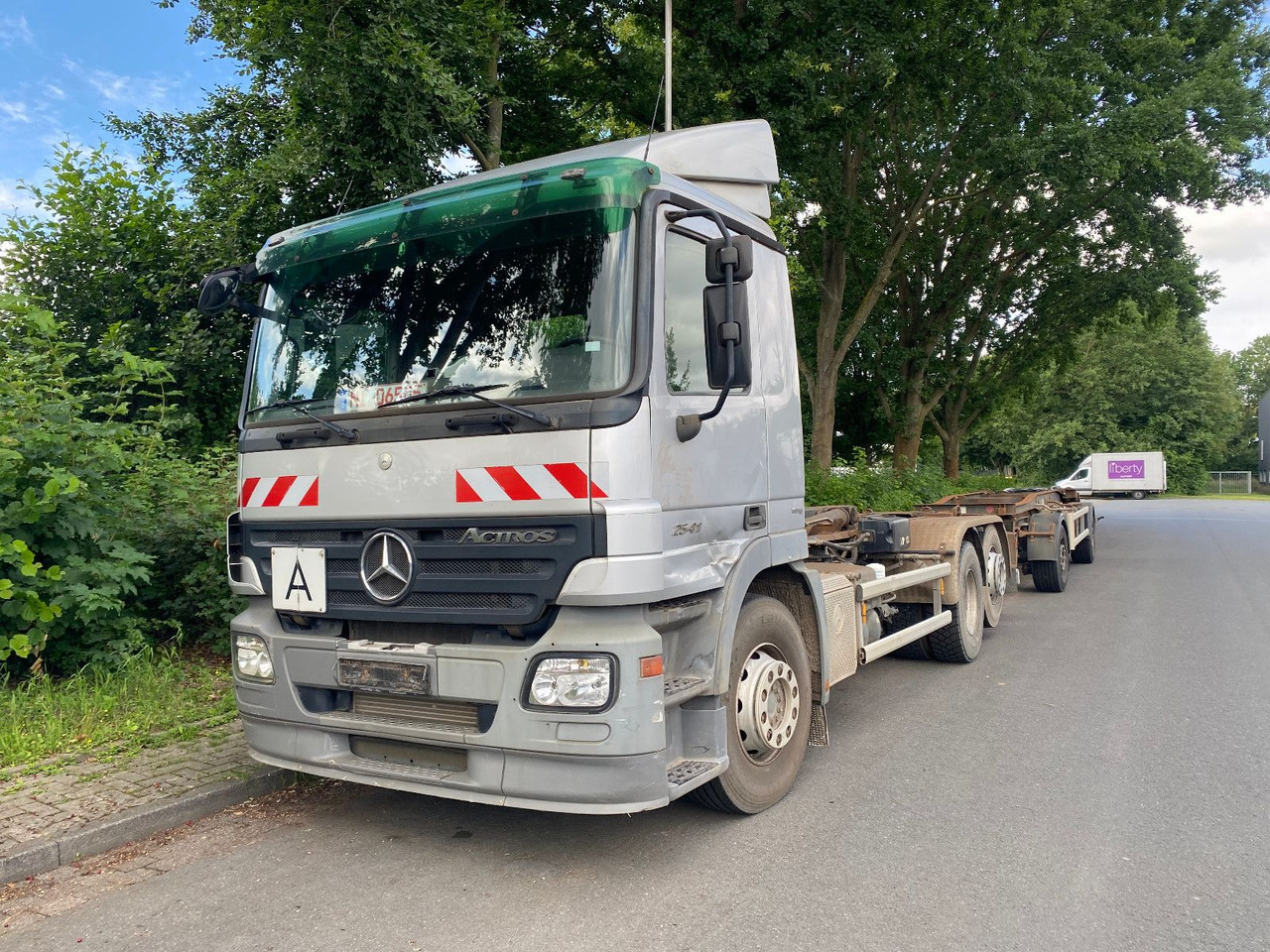 Mercedes-Benz 2641K 6x2 Abroller Klima - Camião polibenne: foto 1 Mercedes-Benz 2641K 6x2 Abroller Klima - Camião polibenne: foto 1
