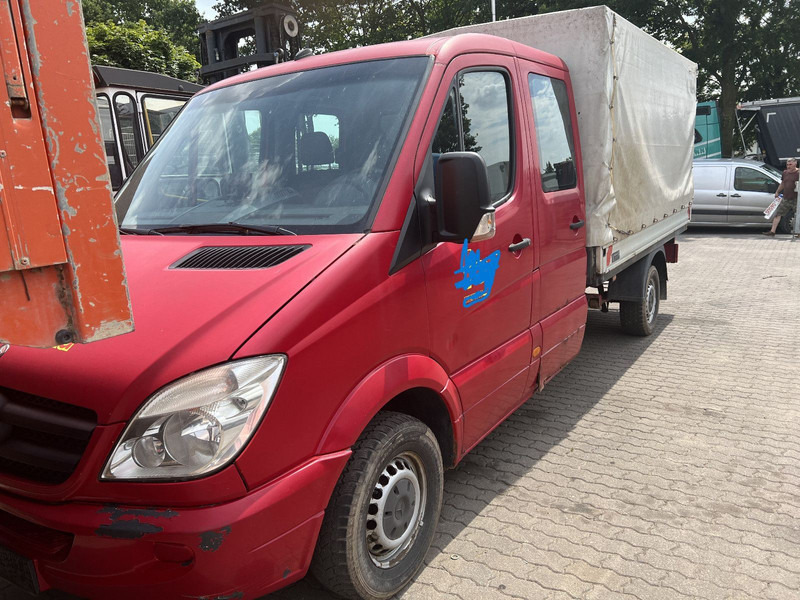 Mercedes-Benz 319 Doka - Carrinha de lona, Carrinha cabine dupla: foto 5 Mercedes-Benz 319 Doka - Carrinha de lona, Carrinha cabine dupla: foto 5